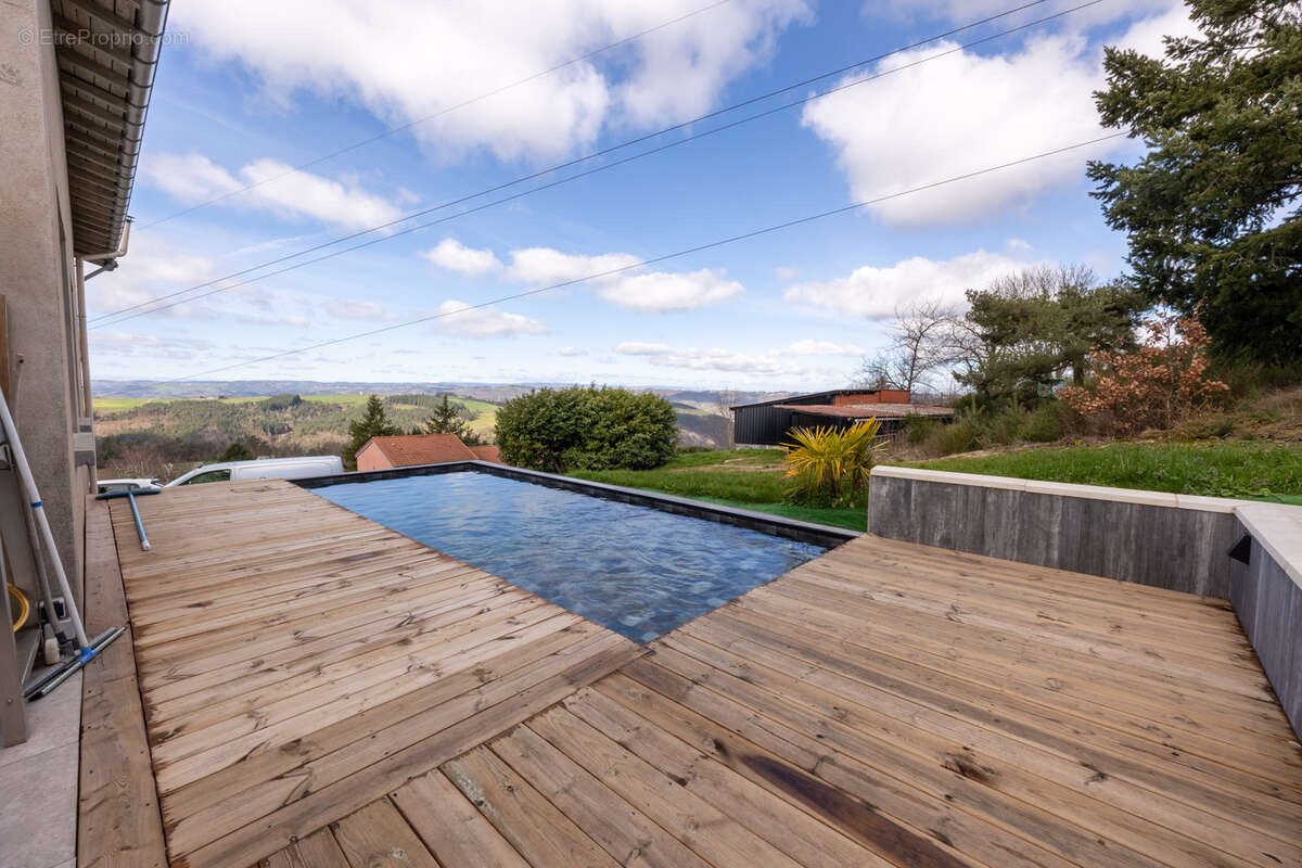 Maison à SAINT-FERREOL-D'AUROURE