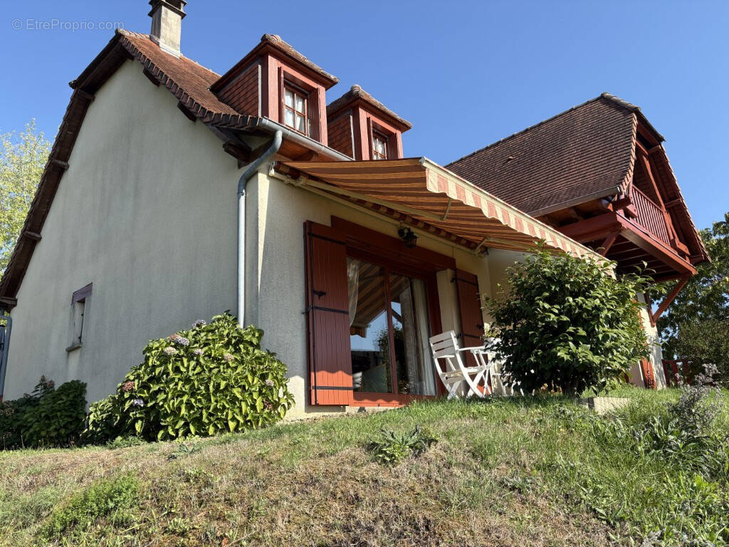 Maison à JUILLAC