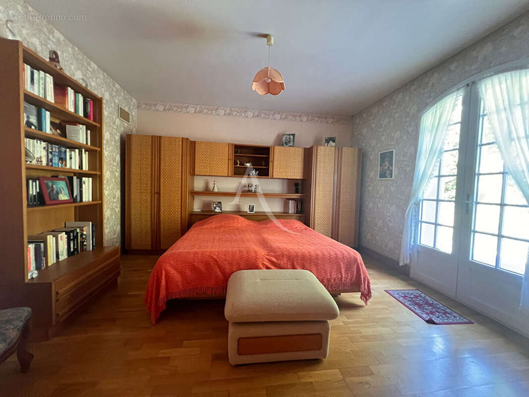 Maison à MONTRICHARD