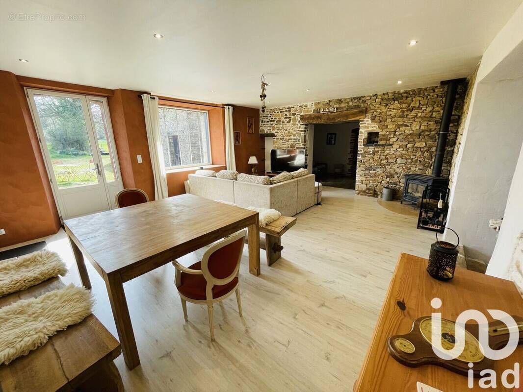 Photo 1 - Maison à TRESBOEUF