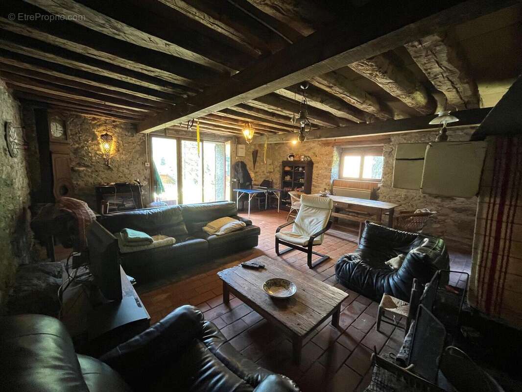 Ancienne grange rénovée en maison d'habitation - photo 6