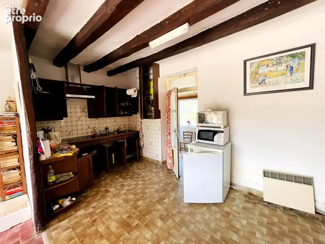 CUSSAY  - Le charme de la pierre, une vie de plain-pied et de belles dépendances - photo 9