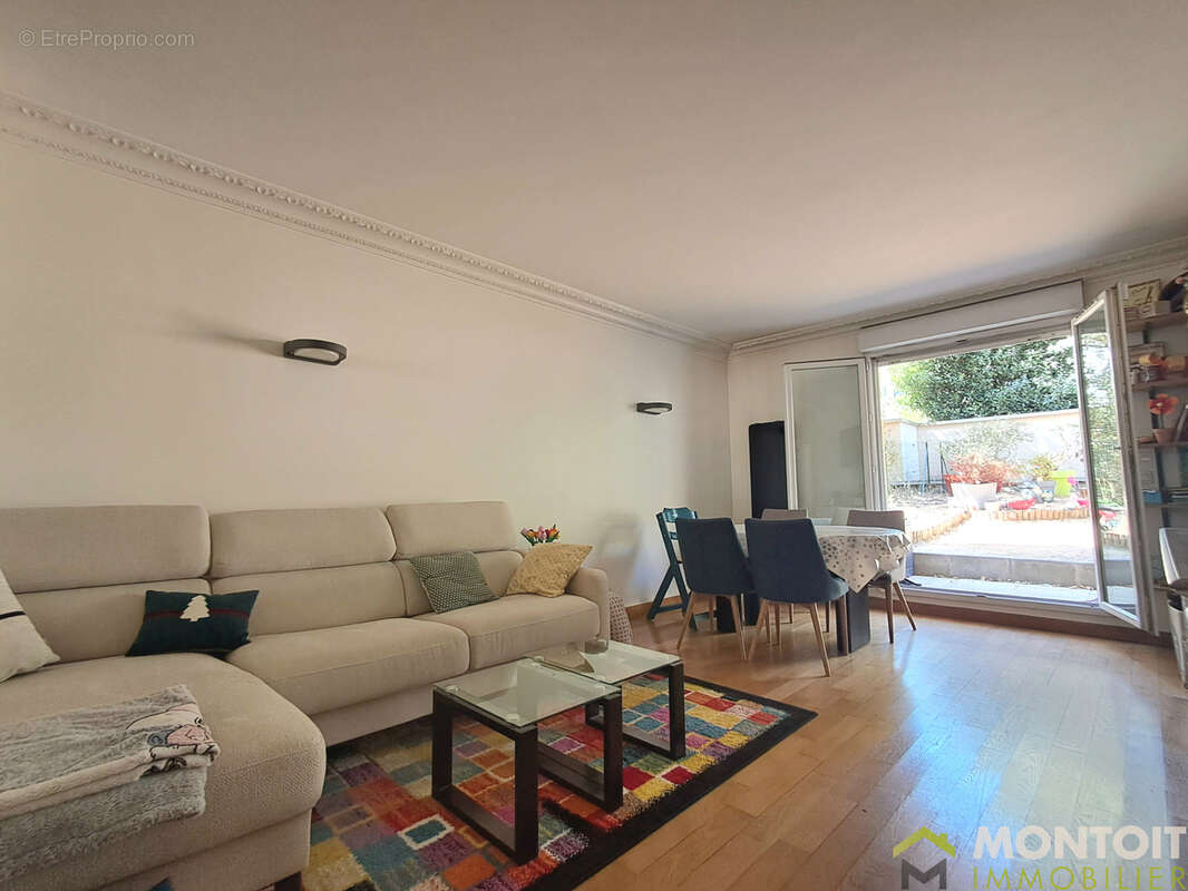 Appartement 69m2 - 2 chambres - jardin terrasse 190m2 - parking - transports et commodites - photo 6