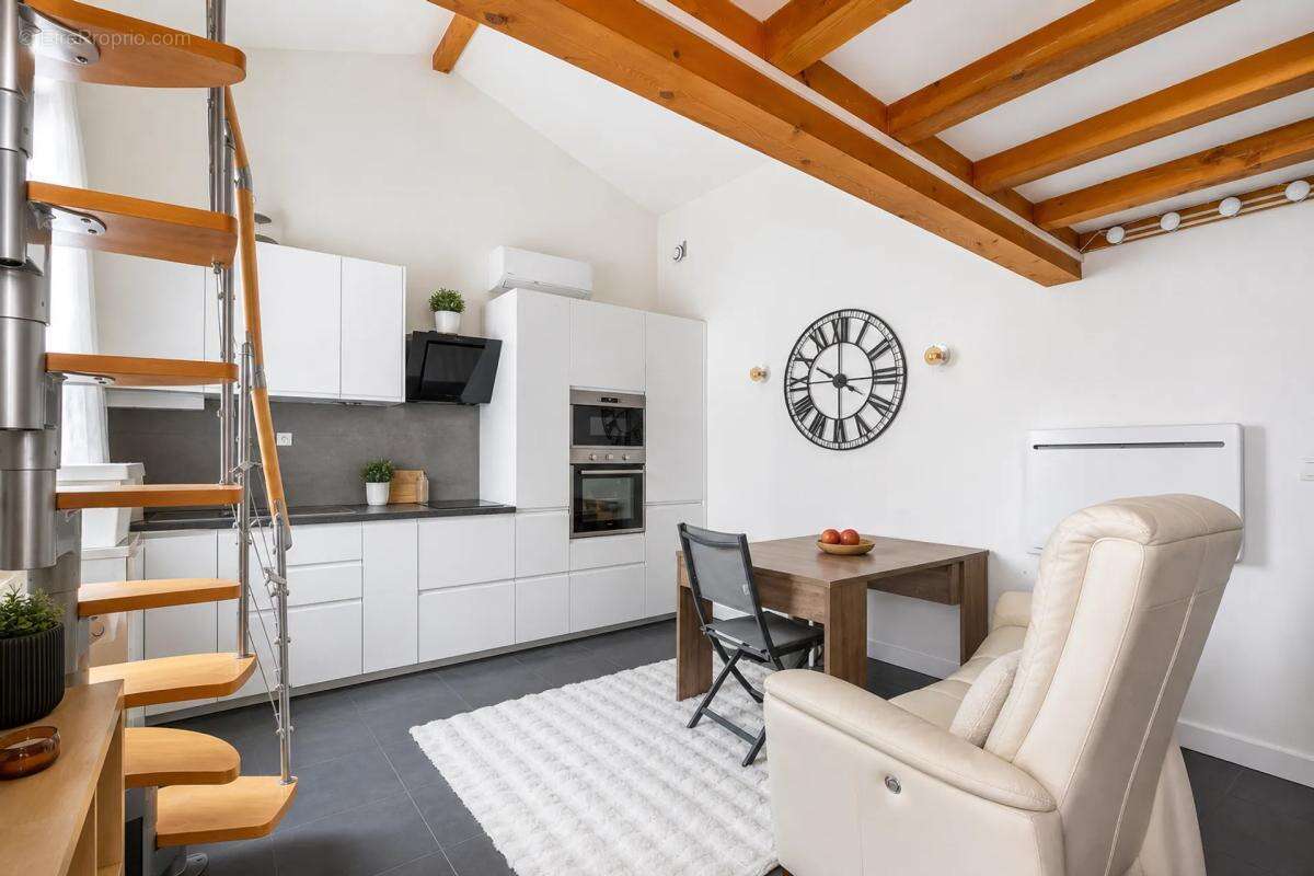 Maison à VAULX-EN-VELIN