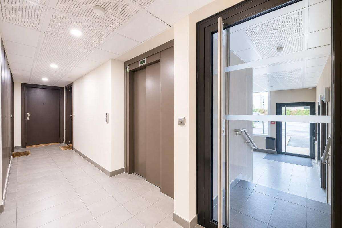 Appartement à SAINT-OUEN-L'AUMONE