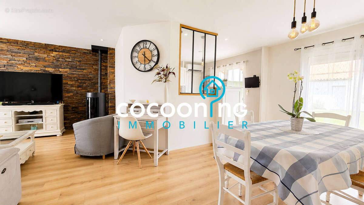 Maison à LA REGRIPPIERE
