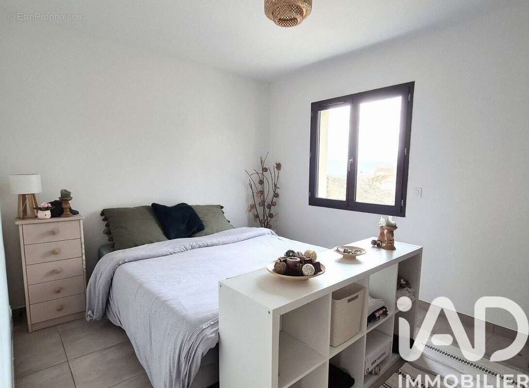 Maison 89 m² à Laudun-L'ardoise  - photo 6