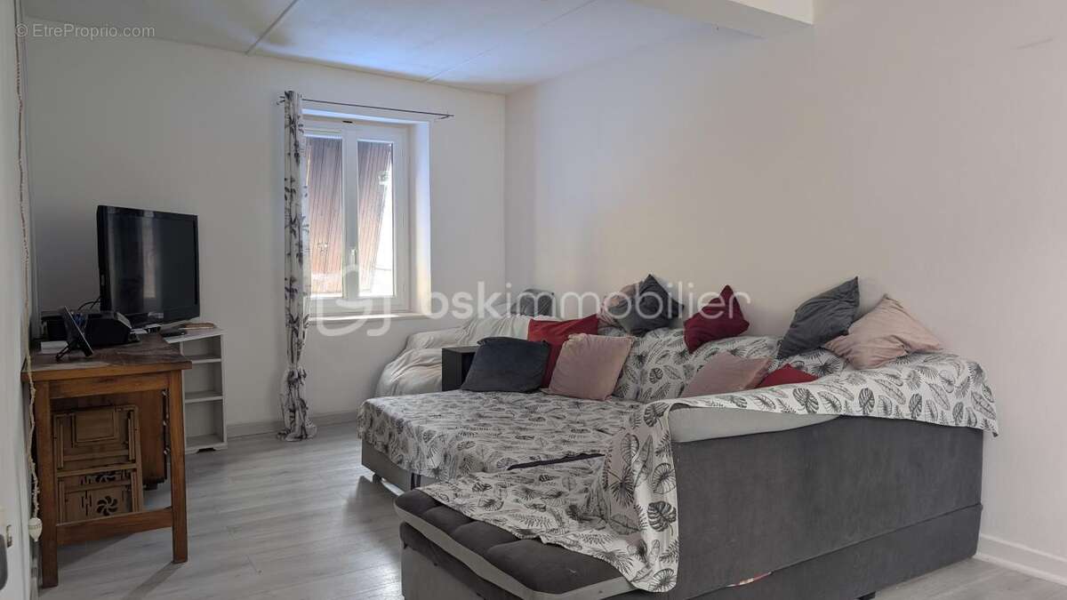 Ferme en U - 138 m² habitables, 4 chambres, jardin et grange - photo 12