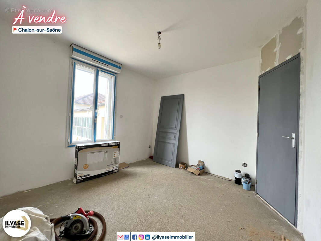 5 pièces 294 m2  801 m2 terrain  ensemble immobilier - photo 12