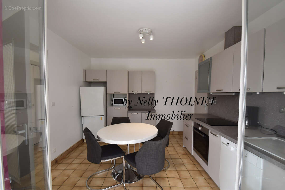 Maison à LA ROCHE-BLANCHE