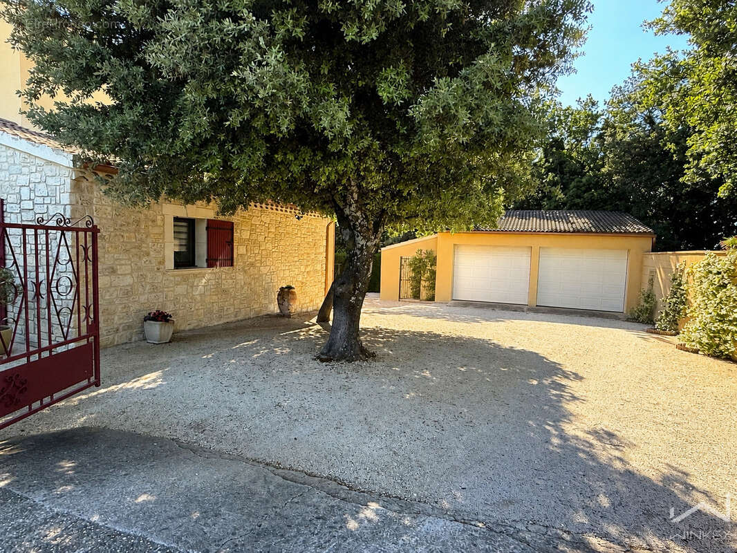 Maison à ROCHEGUDE
