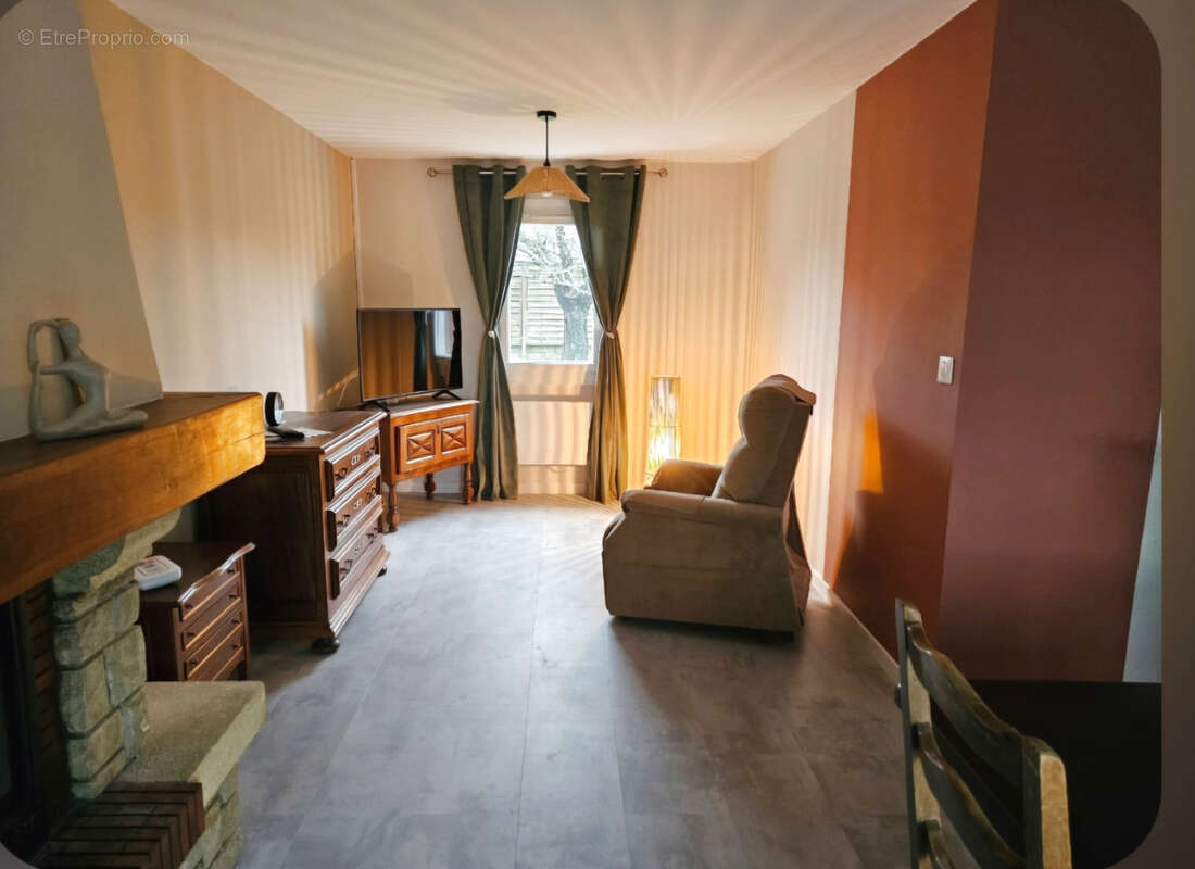 Maison à CASTELGINEST