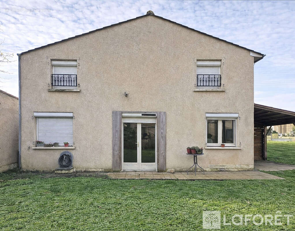 Maison à SAINT-ANDRE-DE-CUBZAC