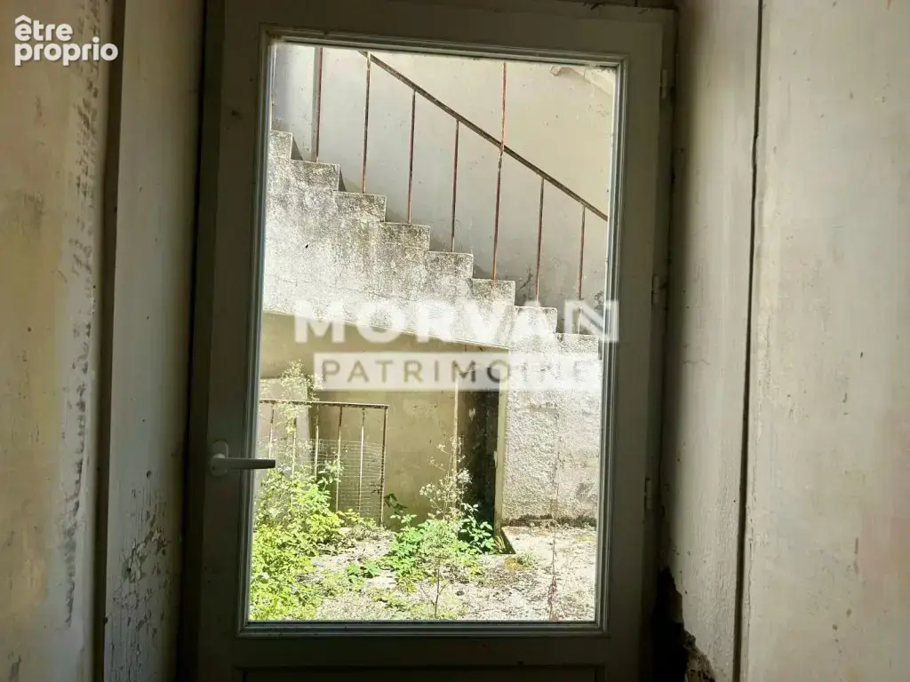 Maison mitoyenne coeur village toutes commodites avec cour et garage - photo 4