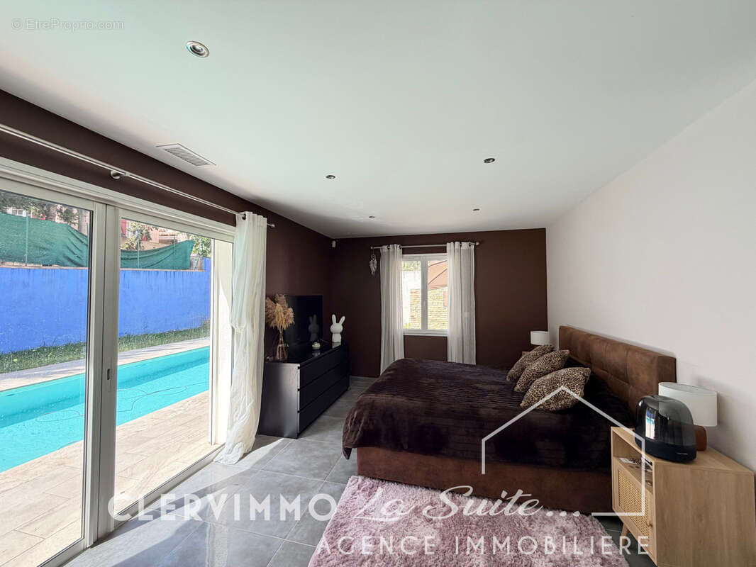 Maison 300m2 avec Piscine et Prestations Haut de Gamme à La Penne-sur-Huveaune - photo 11