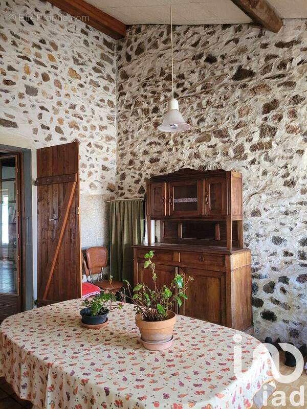 Photo 1 - Maison à AVAILLES-LIMOUZINE