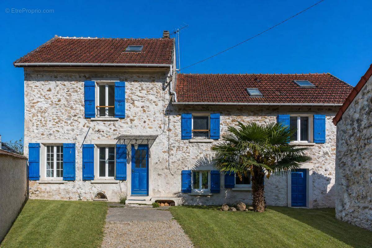 Maison à FUBLAINES