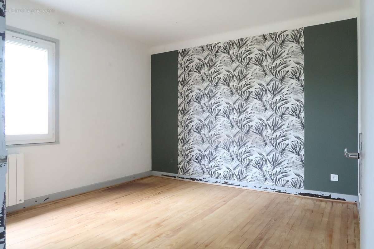 Maison à BOISSET-LES-MONTROND