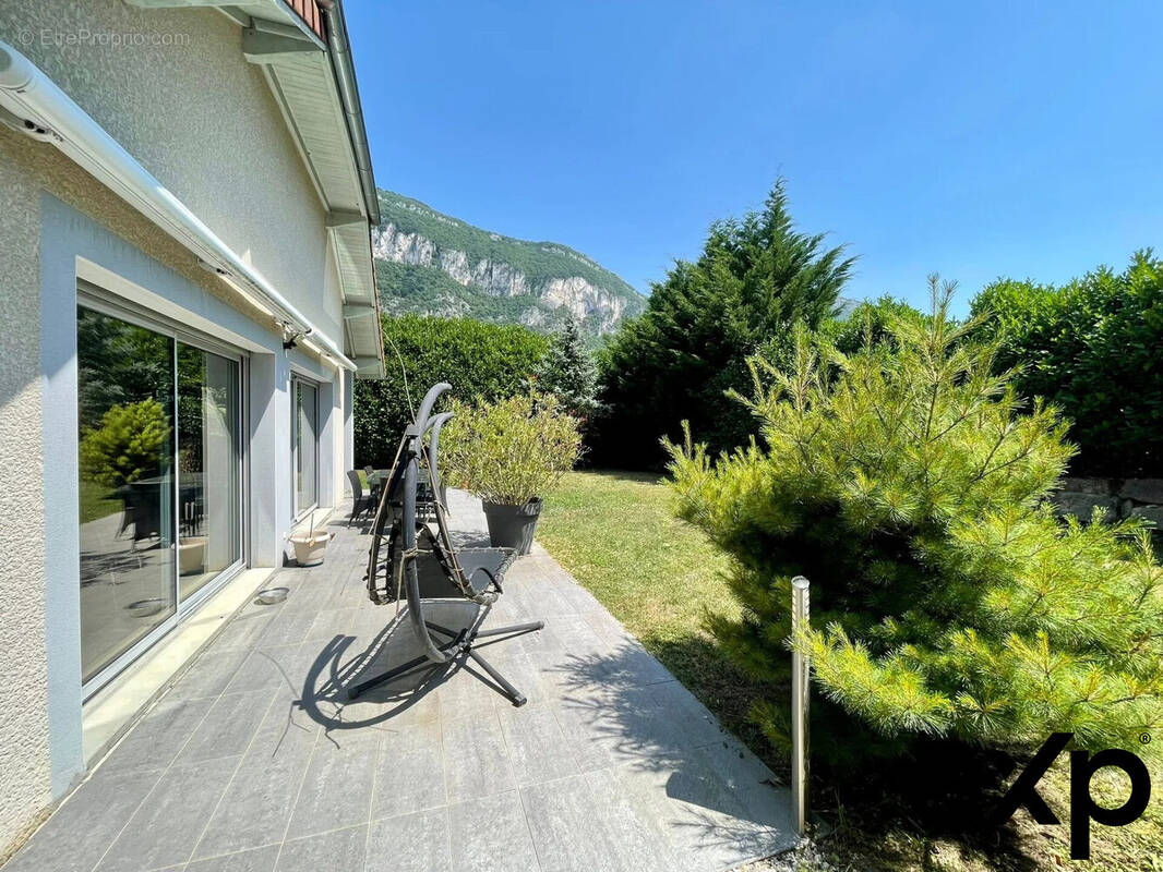 Maison à CHINDRIEUX