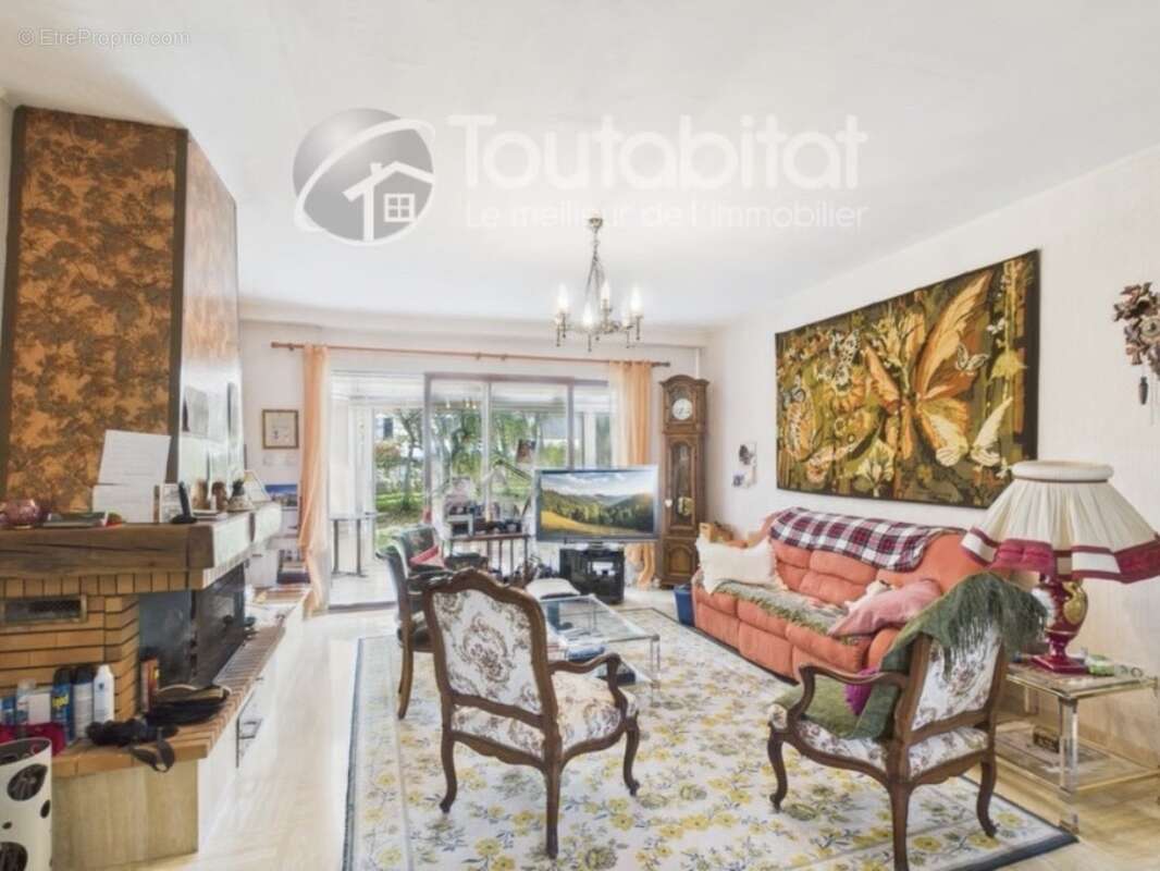 Maison à NOVY-CHEVRIERES