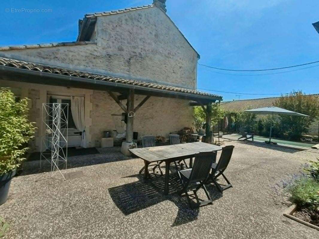 Maison à SAINT-AUBIN-DE-BLAYE