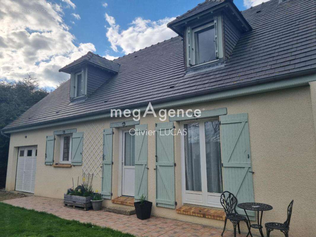 Maison à MANNEVILLE-SUR-RISLE