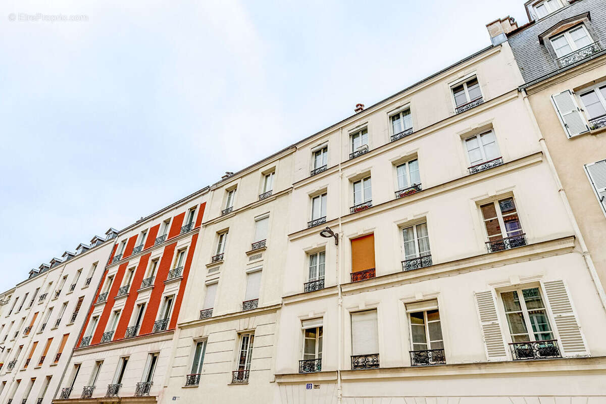 Appartement à PARIS-14E