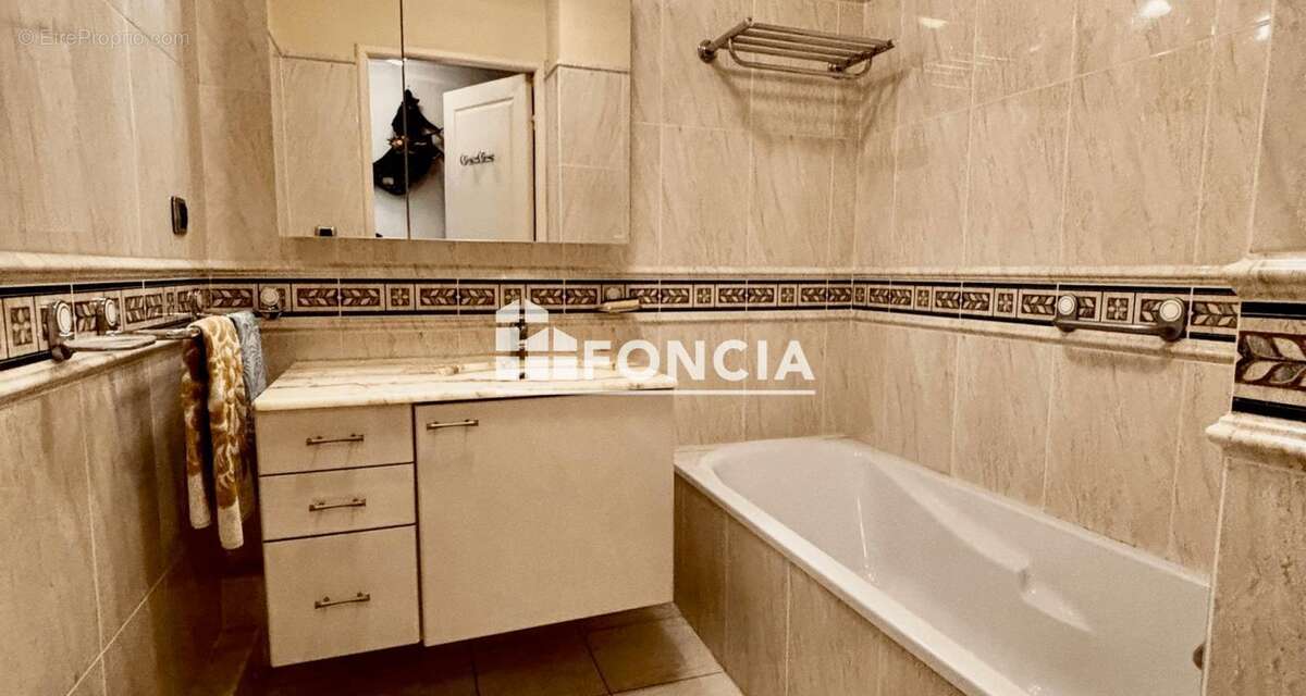 Appartement à SANARY-SUR-MER