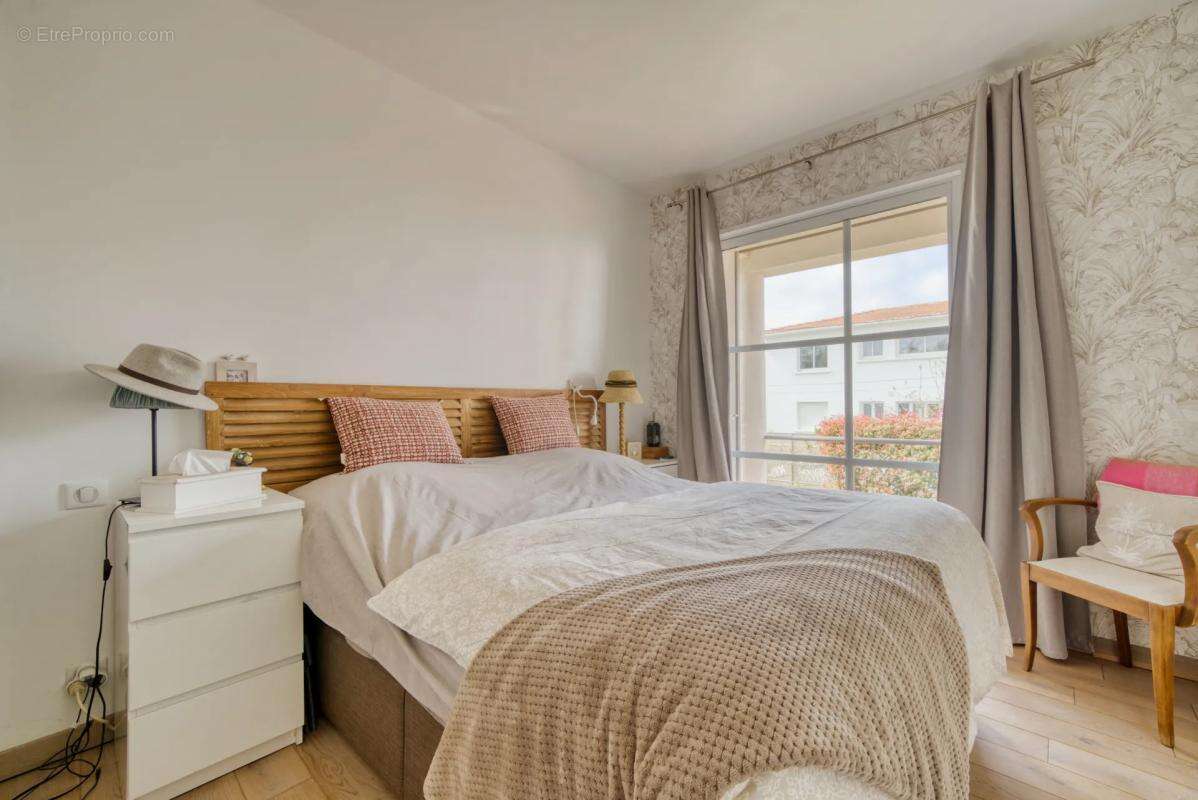 Maison à SAINT-GEORGES-DE-DIDONNE