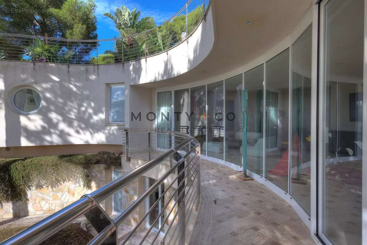 Maison à SAINT-JEAN-CAP-FERRAT