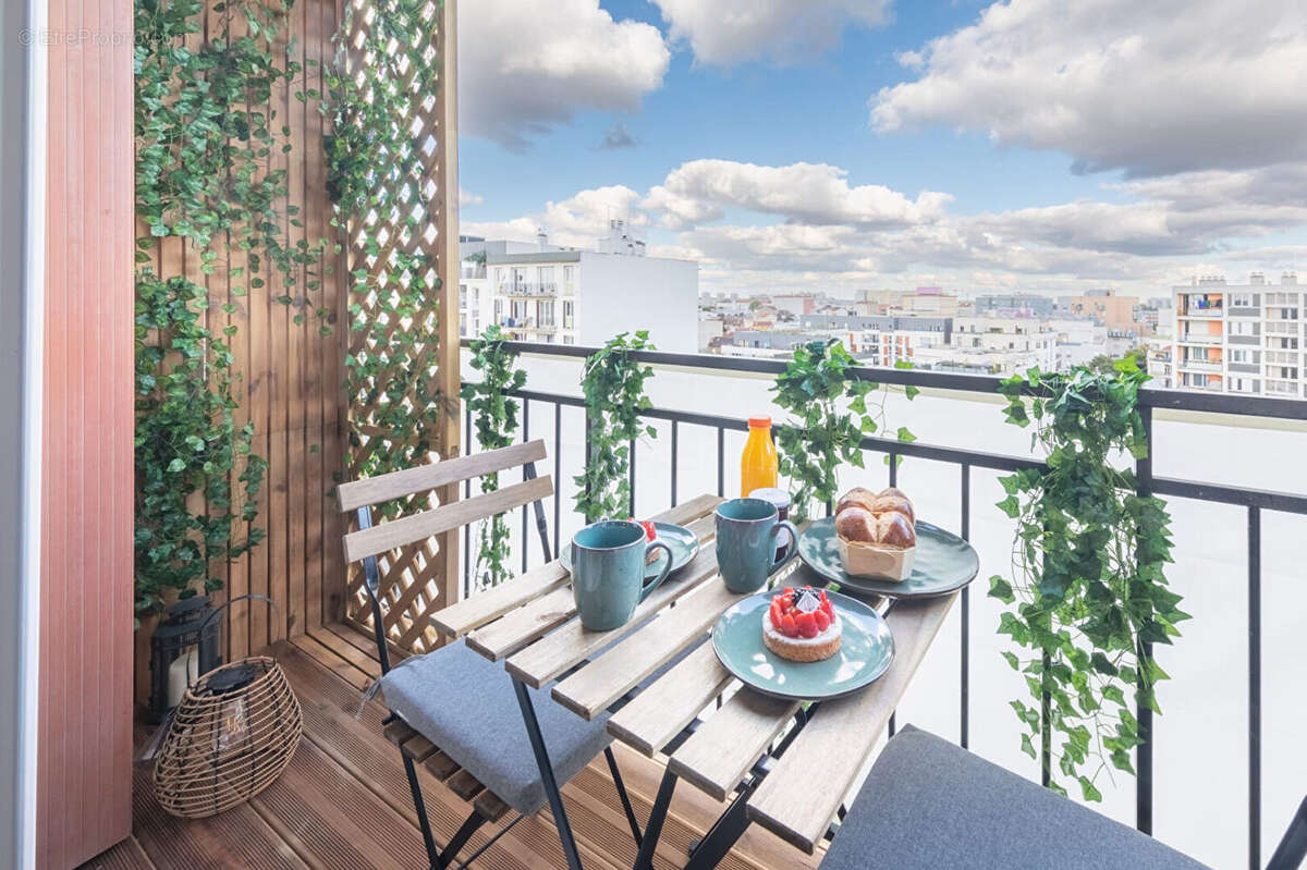 AUBERVILLIERS -  Studio- 26,18 m² - photo 2