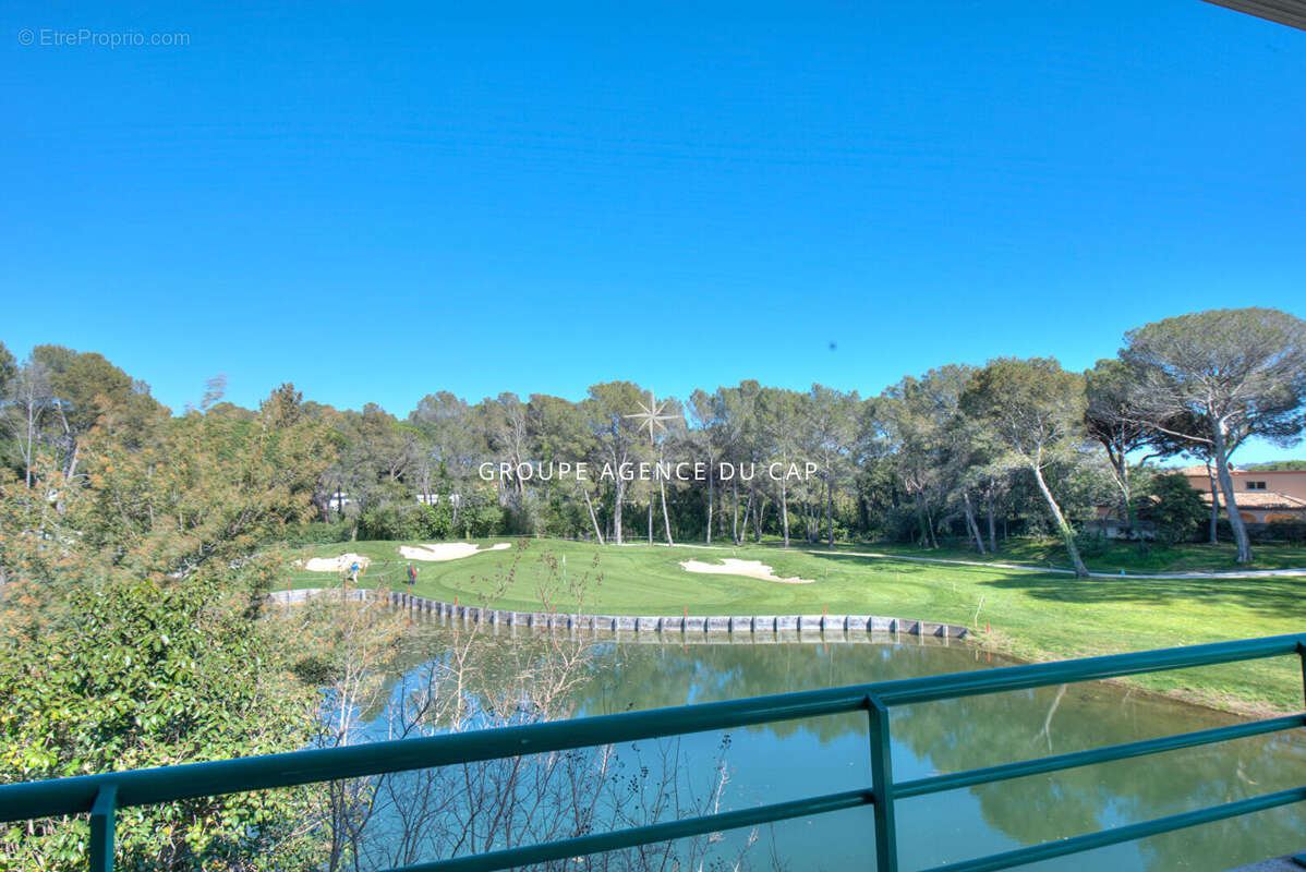 Saint raphael les golfs appartement 4 pieces dernier etage avec garage - photo 18