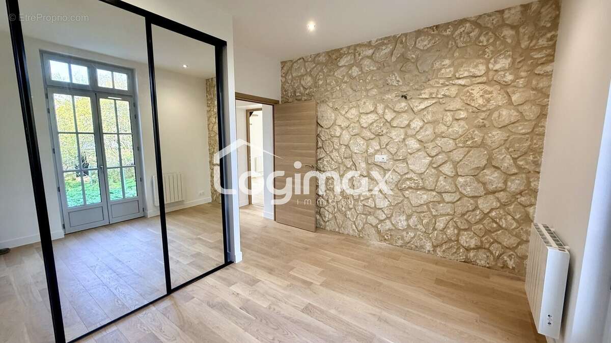 Maison 106 m² à La Rochelle  - photo 8