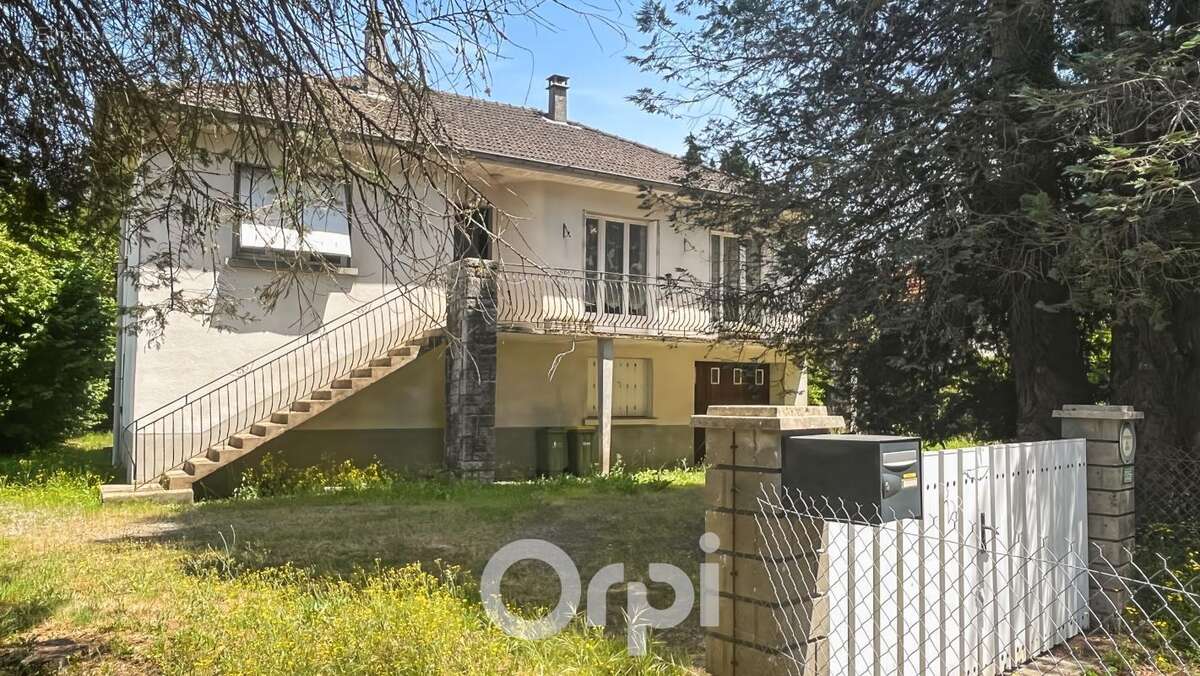 Maison à AMBAZAC
