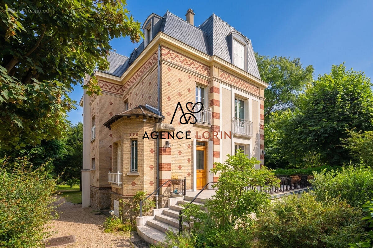 Maison à LE VESINET
