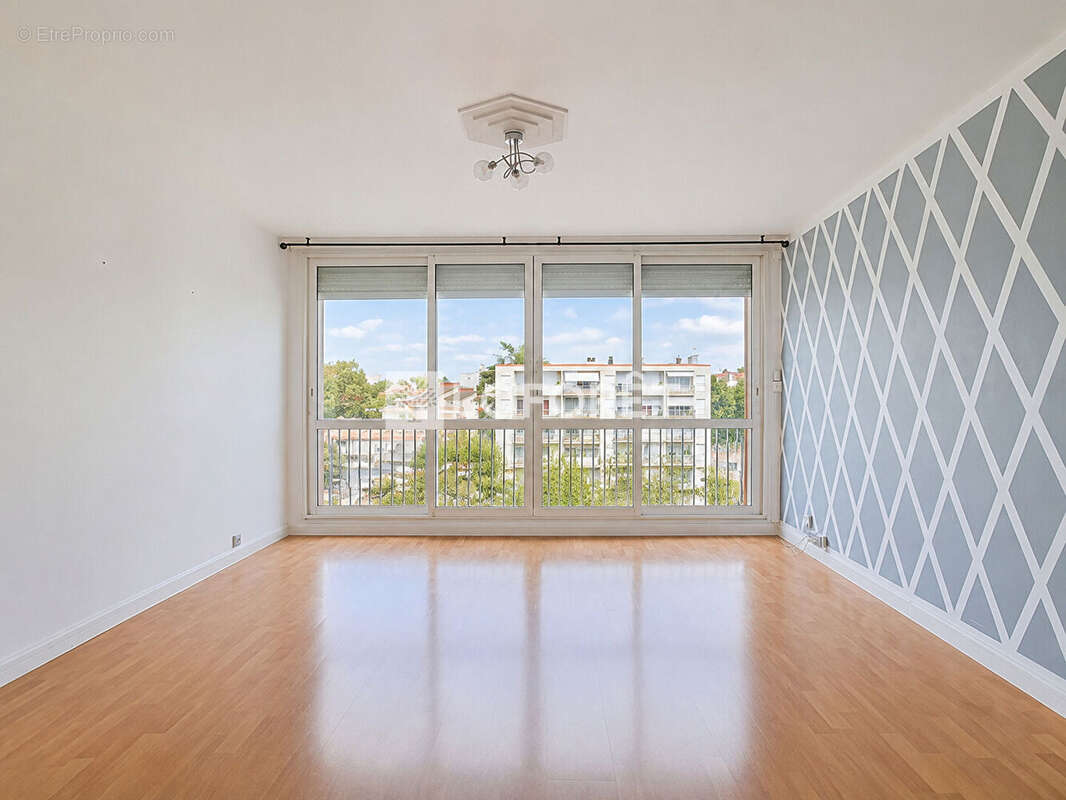 Appartement à YERRES