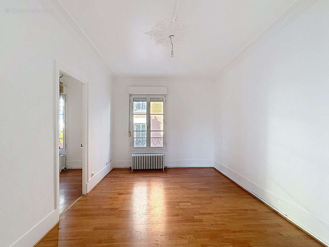 Appartement à SURESNES