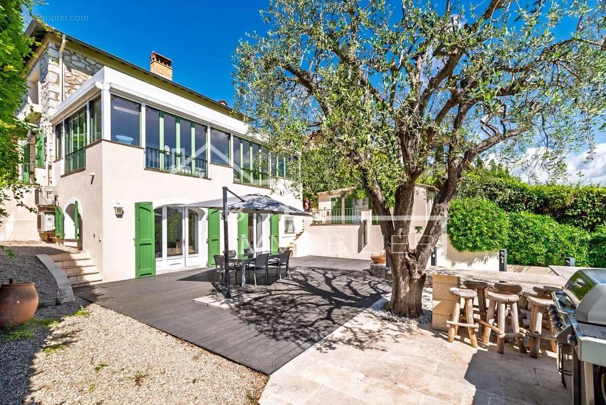 Maison 233 m² à Cagnes-Sur-Mer  - photo 7