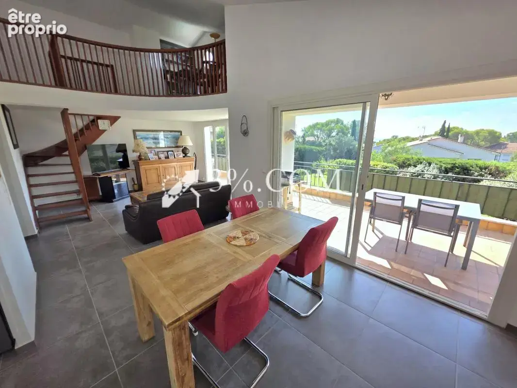 Villa rénovée avec piscine et vue mer à Boulouris - photo 5
