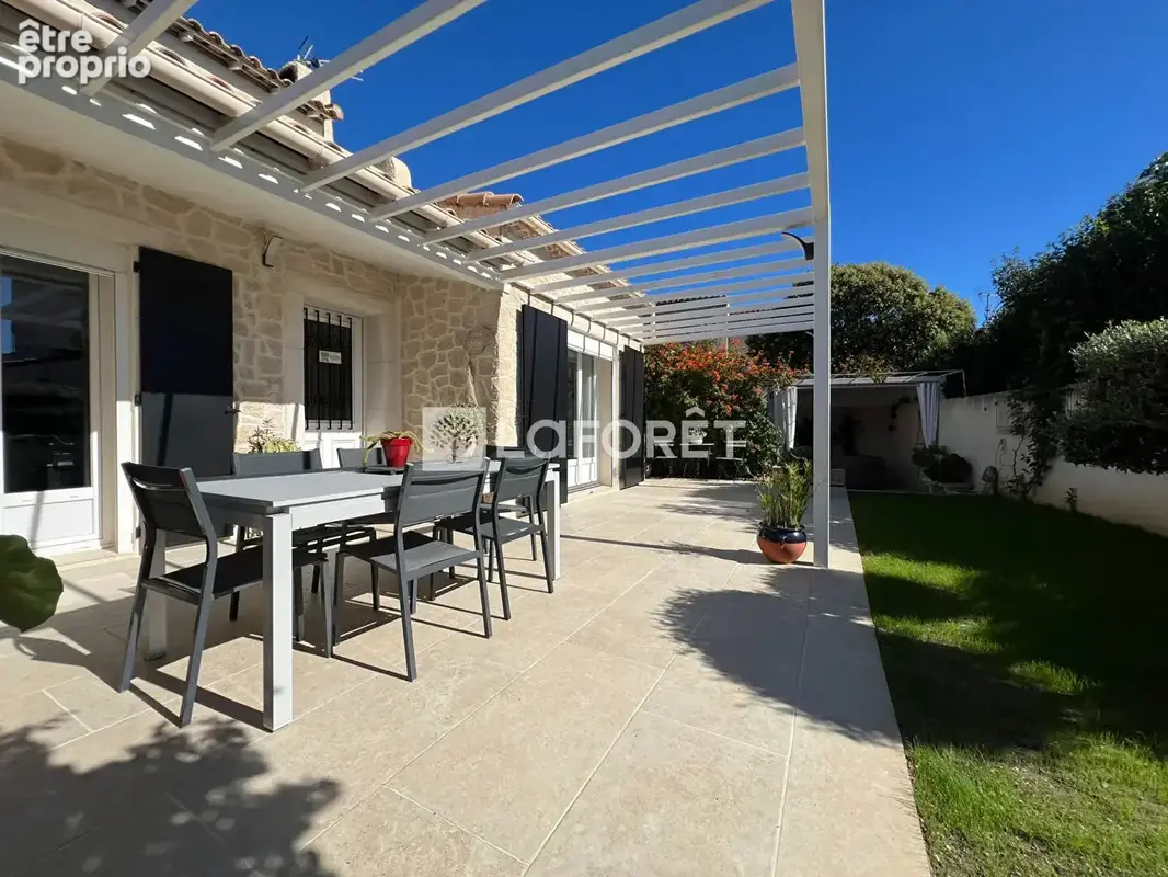Maison Saint Mitre Les Remparts T4 garage - photo 3