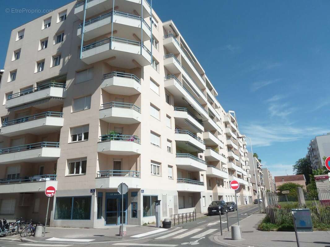 Appartement à LYON-8E