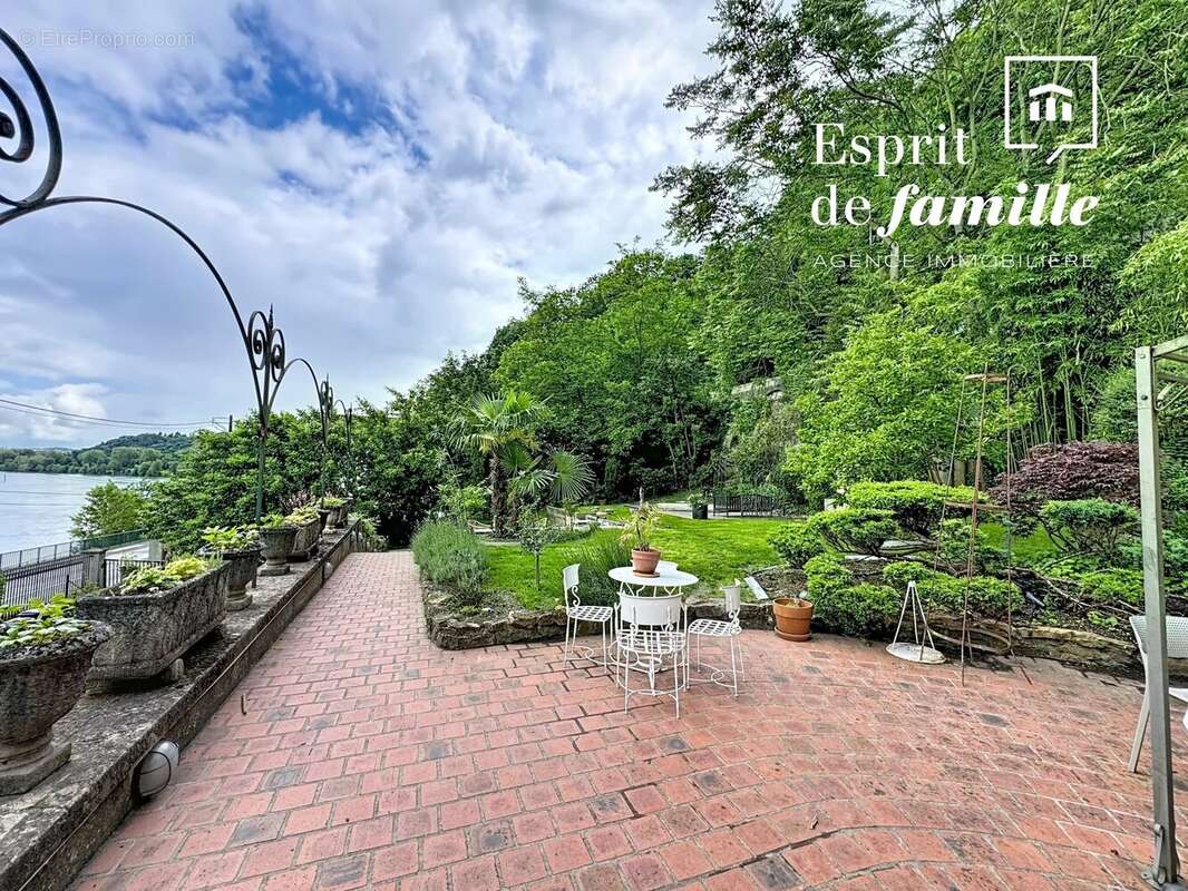 Appartement à CALUIRE-ET-CUIRE