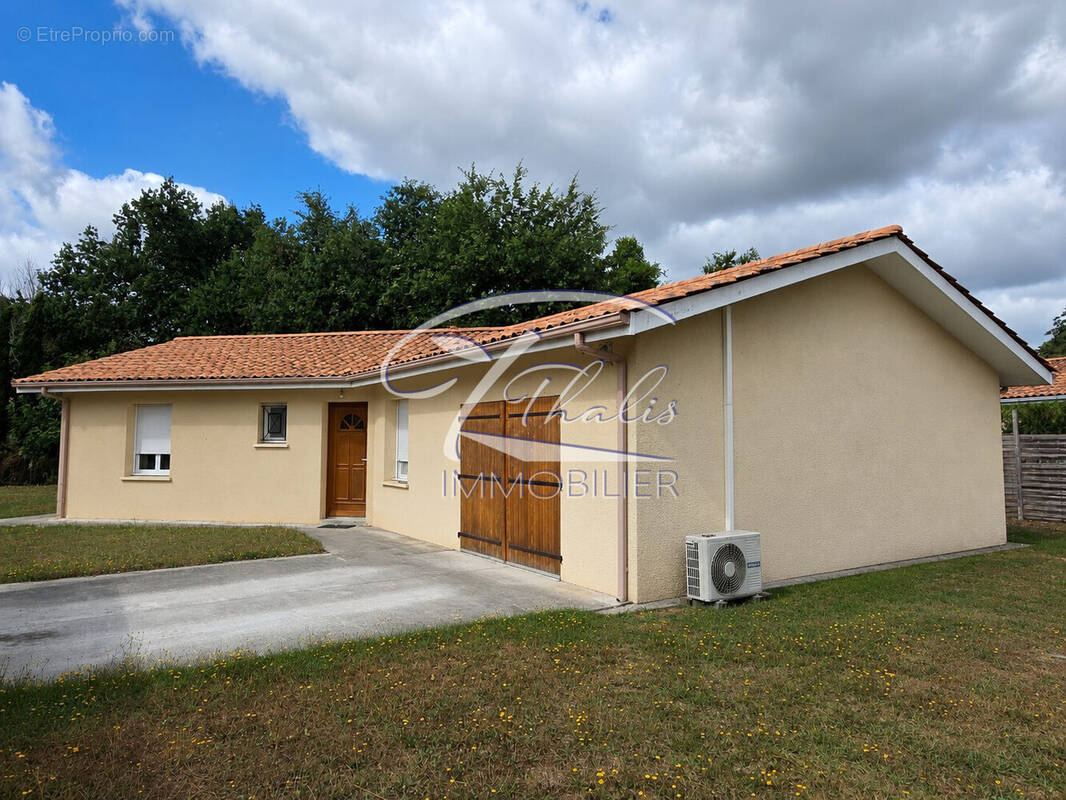 Maison à LA LANDE-DE-FRONSAC