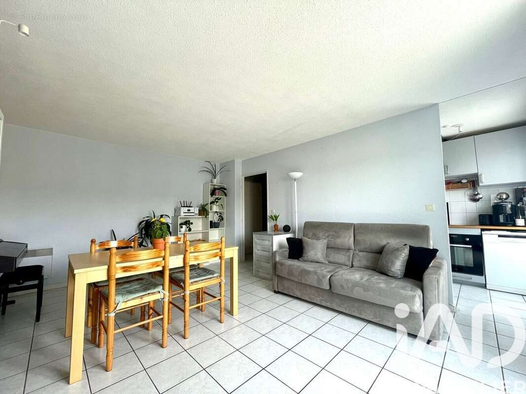 Photo 3 - Appartement à MONTEREAU-FAULT-YONNE