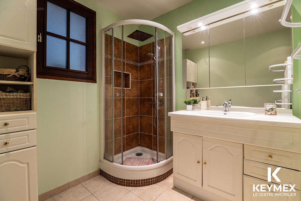 Maison à CIRES-LES-MELLO