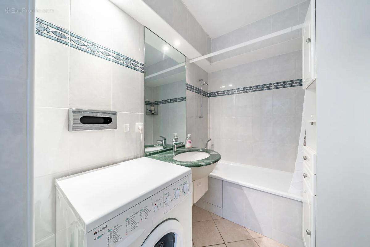 Appartement à THEOULE-SUR-MER