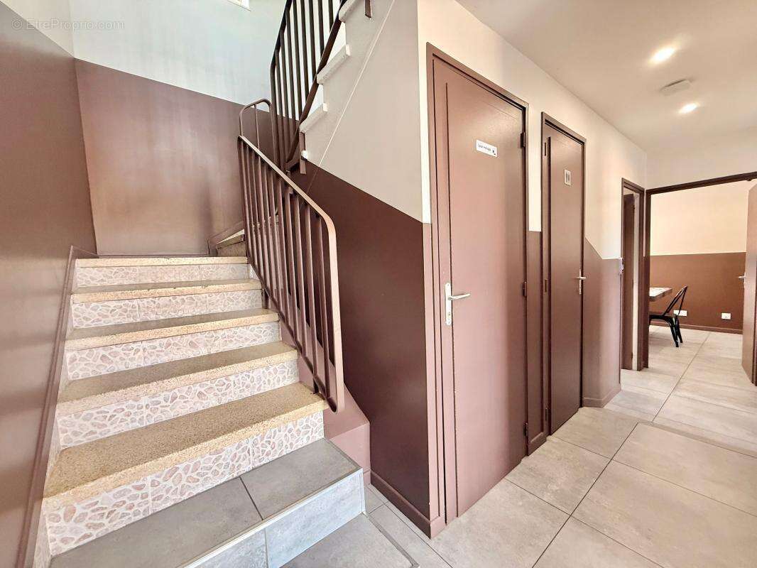 Maison familiale 7 chambres – Dépendance de 33 m² – Jardin clos - photo 9