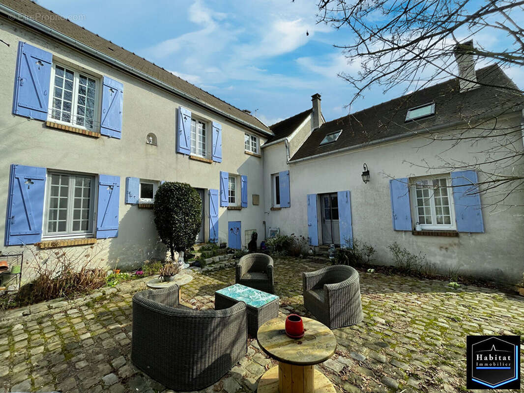 Maison à MOUSSY-LE-VIEUX