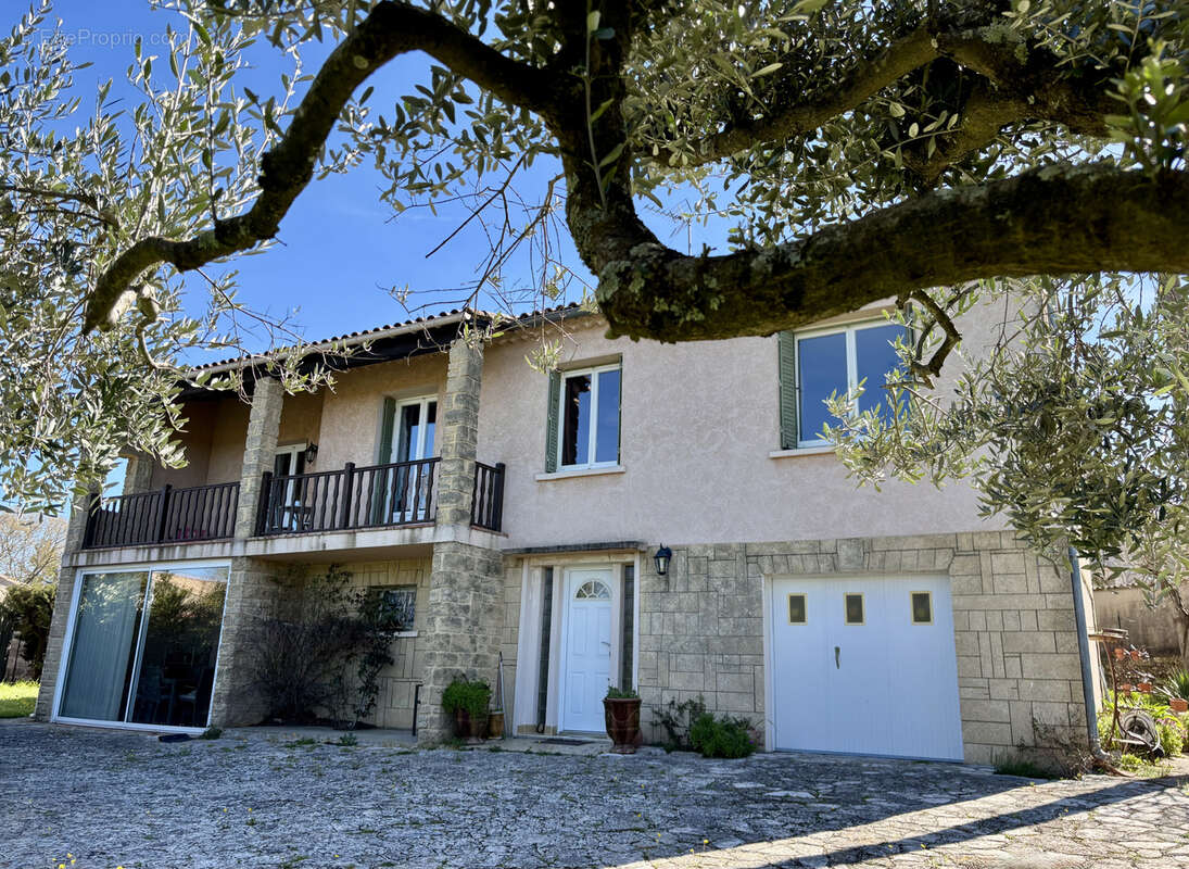 Maison à UZES