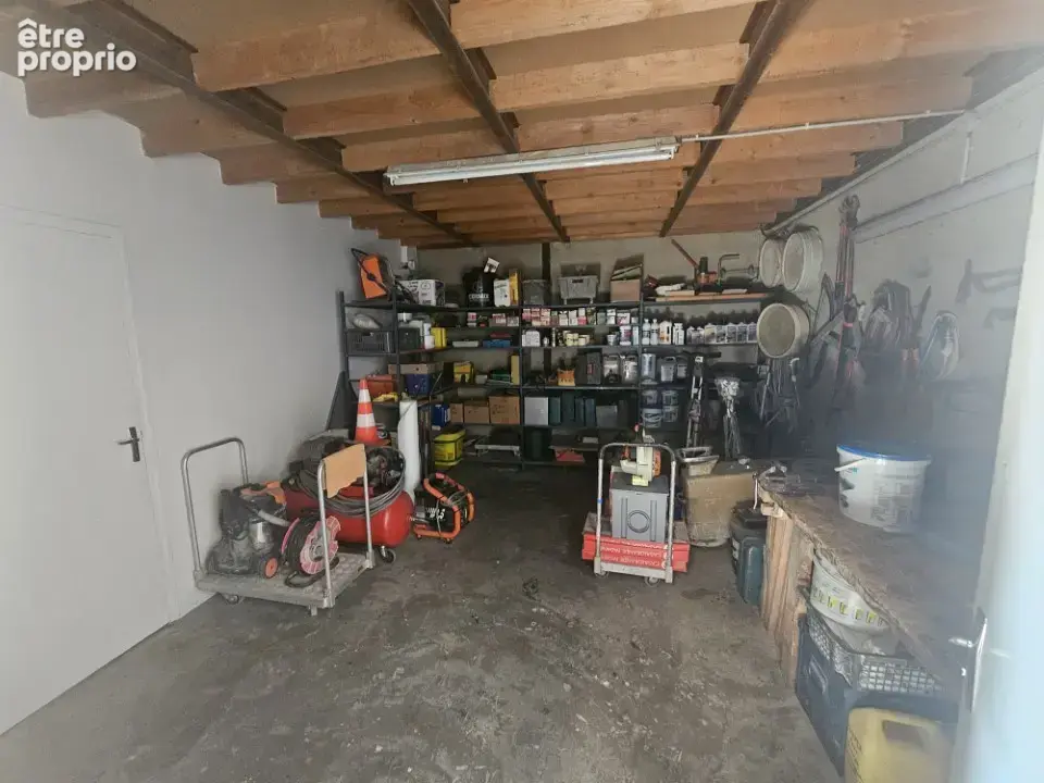Local Commercial - photo 7